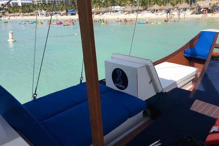 VIP Morning Champagne Sailing and Snorkel Cruise with Lagoon Lunch in Aruba photo 5