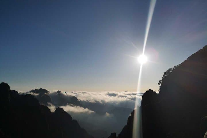 Huangshan Mountain Private Day Tour with Round-Trip Cable Car photo 3