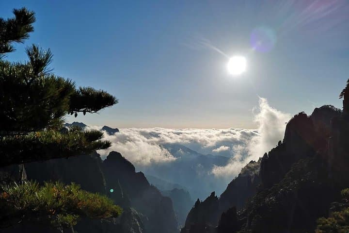 Huangshan Mountain Private Day Tour with Round-Trip Cable Car photo 5