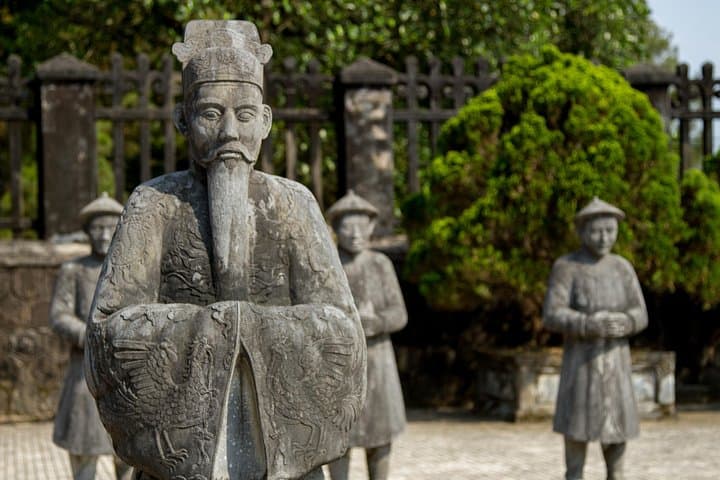 Hai Van Pass to Hue: Full-day Imperial City and Perfume River Discovery from Da Nang photo 4
