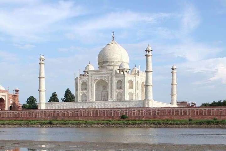 Gatimaan High-Speed Day Trip to the Taj Mahal & Agra Fort from Delhi photo 4