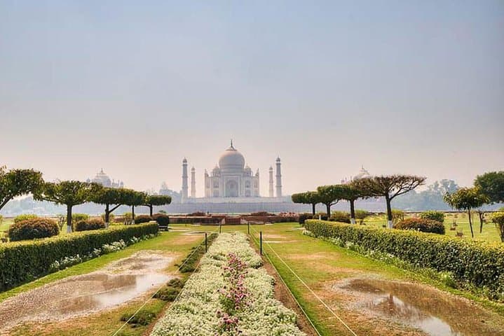 Same-Day Taj Mahal Tour from Delhi: Agra's Mughal Masterpieces in a Day photo 3
