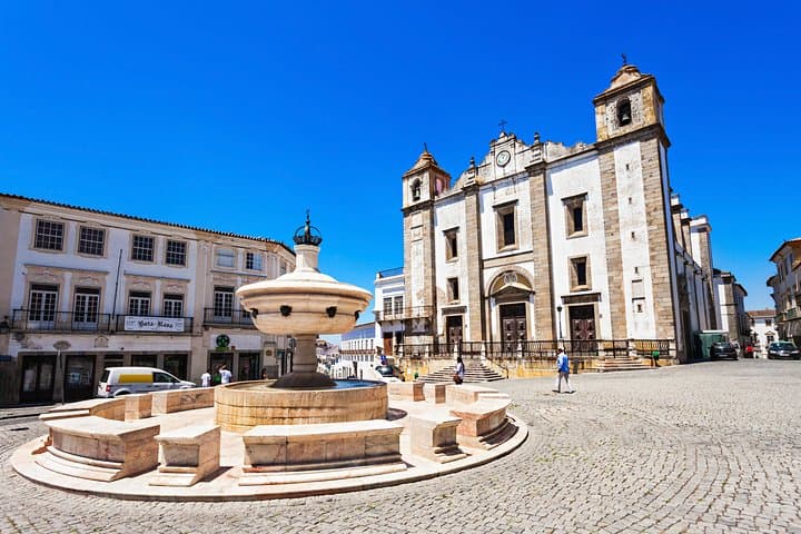 Private Évora Day Trip from Lisbon: Historic Sights & Alentejo Wine Tasting photo 3