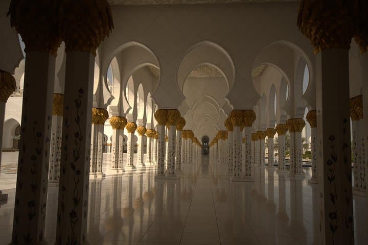 Sheikh Zayed Grand Mosque Abu Dhabi: History, Visiting Tips & Tour Guide photo 2