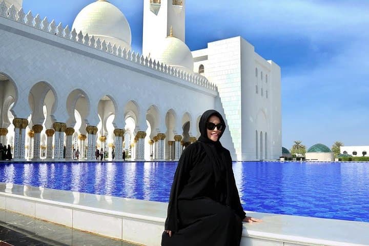 Abu Dhabi Full-Day City Tour: Sheikh Zayed Mosque, Louvre & Heritage Village photo 4