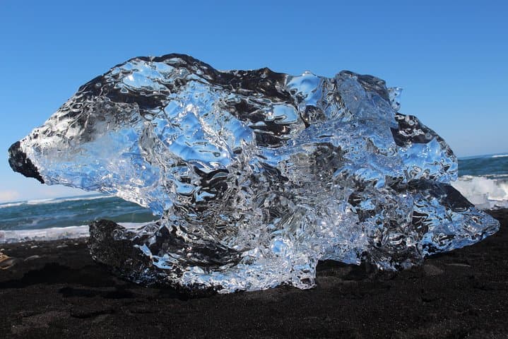 Höfn to Jökulsárlón & Diamond Beach: Private Full-Day Glacier Tour photo 5