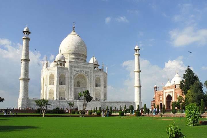 Luxury 5-Day Golden Triangle Tour: Delhi, Agra & Jaipur Highlights photo 6