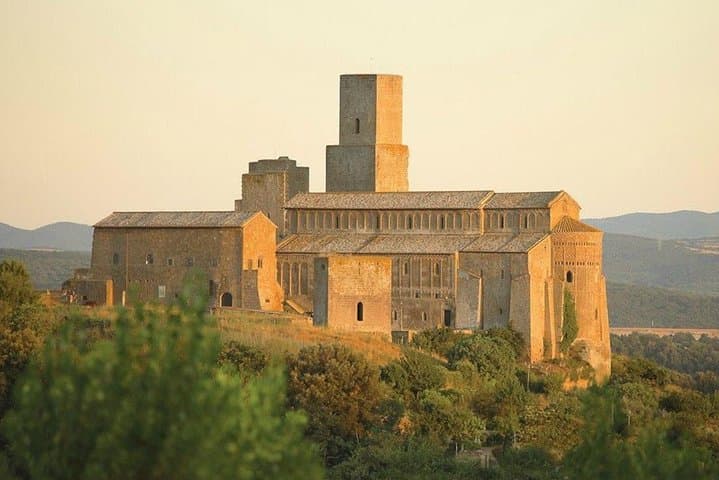 Tarquinia and Tuscania Day Tour from Civitavecchia: Etruscan Tombs & Medieval Churches photo 6