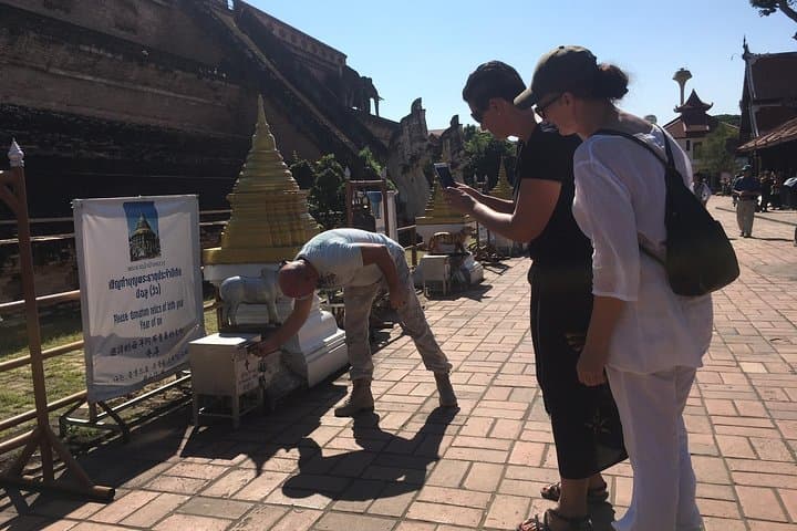 Chiang Mai Half-Day City Culture Cycling Tour — Temples, Markets & Old City Lanes photo 4
