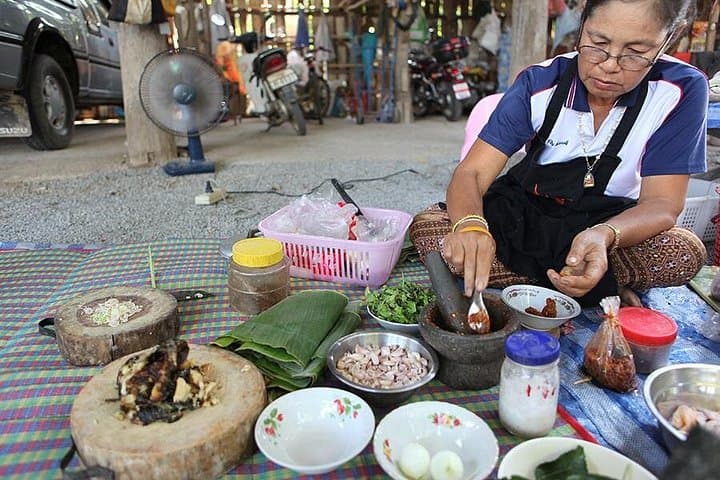 Northern Thai Cooking Class & Market Tour in Lamphun Countryside photo 2