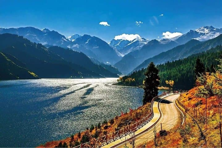 Heavenly Lake & Erdaoqiao Bazaar: Private Day Trip from Urumqi photo 6
