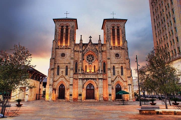 Historic San Antonio Morning Walking Tour: Alamo, Market Square & Cathedral photo 2