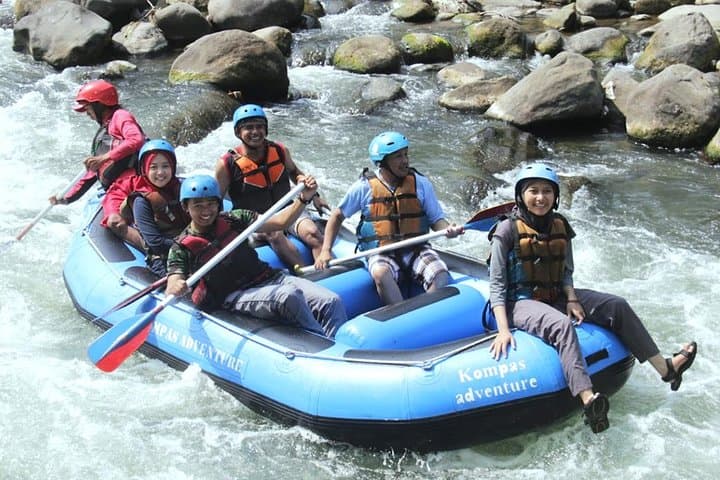 Elo River Rafting: 12‑km Whitewater Adventure from Yogyakarta