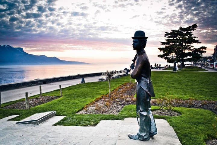 Montreux & Château de Chillon Day Trip from Geneva: Swiss Riviera Guide photo 6