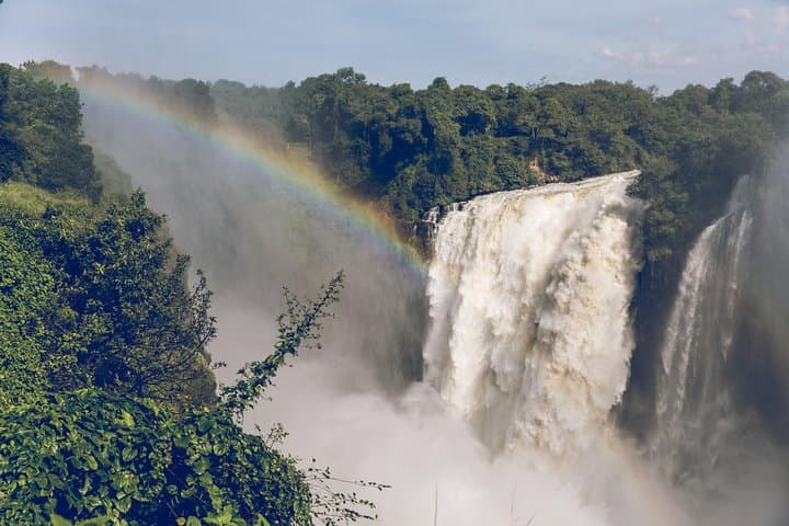 Victoria Falls Day Trip from Kasane — Silver Package: Guided Tour, Lunch & Market Visit photo 6