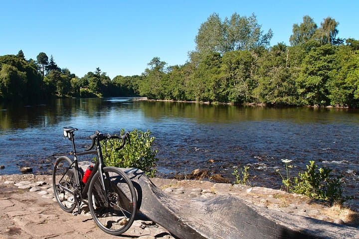Cycle to Loch Ness — Self-Guided Day Ride from Inverness