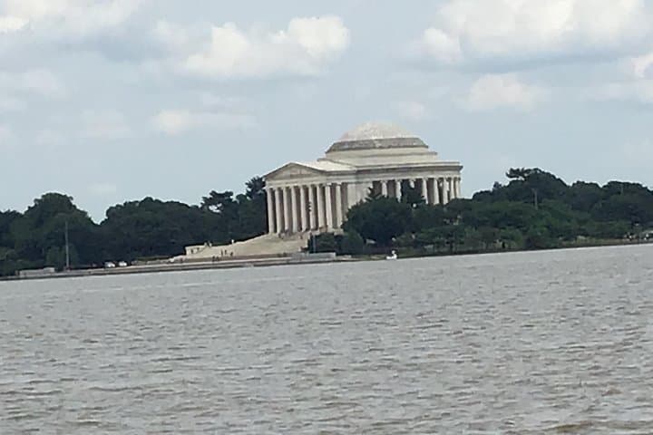 Washington DC Monuments & Memorials Guided Minibus Tour — 3-Hour National Mall Highlights photo 4