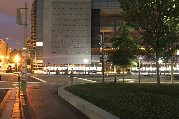 DC Lights Night Tour: Monuments by Night in Washington, D.C.