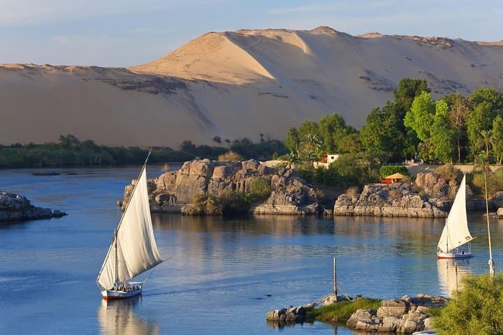 Sunset Felucca Cruise on the Nile in Cairo — Short Traditional Boat Ride photo 2