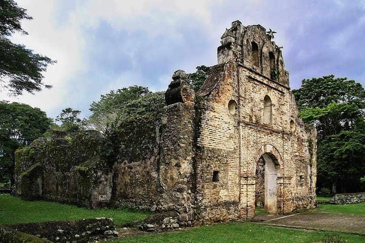 Cartago Highlights: Irazu Volcano & Hacienda Orosi Hot Springs Private Tour from San José photo 4