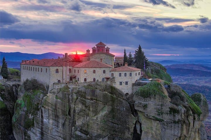 Meteora 3-Day Tour from Athens: Sunset Views, Monasteries & Hiking