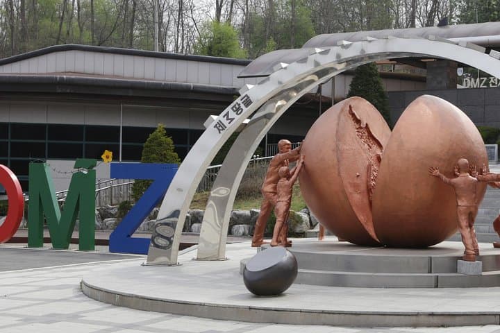 Private DMZ Tour from Seoul: Visit the Third Tunnel, Dorasan Observatory & Imjingak photo 3