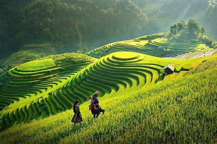 3-Day Sapa Trek & Night Train from Hanoi — Muong Hoa Valley and Ethnic Villages photo 1