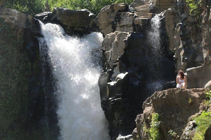 Hiking Bali’s Waterfall Trio: Tibumana, Tukad Cepung & Tegenungan Guide photo 3