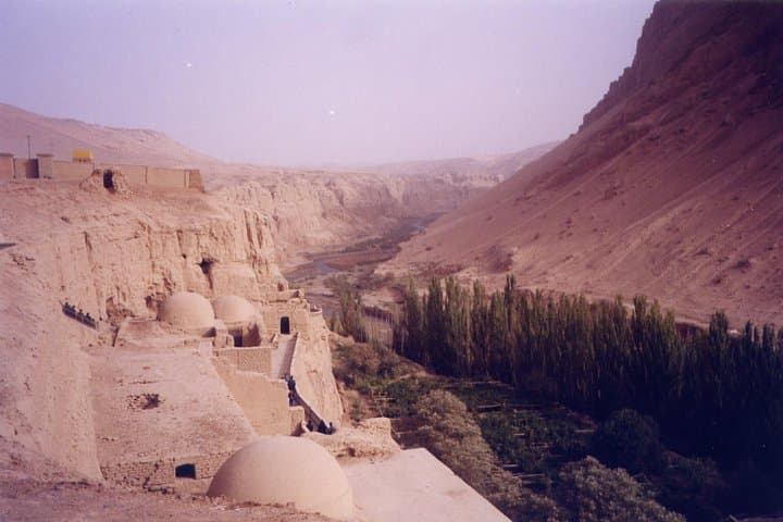 Turpan Day Trip from Urumqi — Bezklik Caves, Gaochang, Emin Minaret & Karez photo 2
