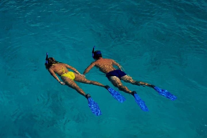 Half-Day Oahu Combo Adventure: Bike, Sail & Snorkel from Waikiki
