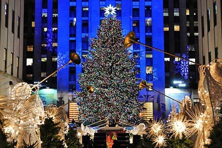 New York Christmas Holiday Walking Tour: Rockefeller Center, 5th Avenue & Macy's photo 1