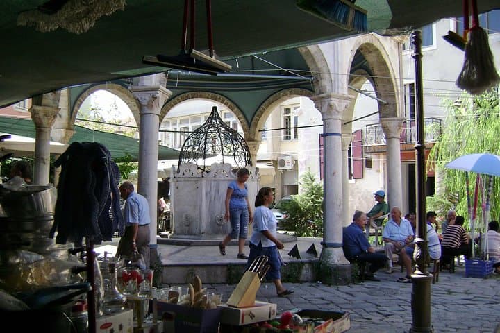Turkish Food Walking Tour in Izmir: Kemeraltı Bazaar Culinary Walk photo 3