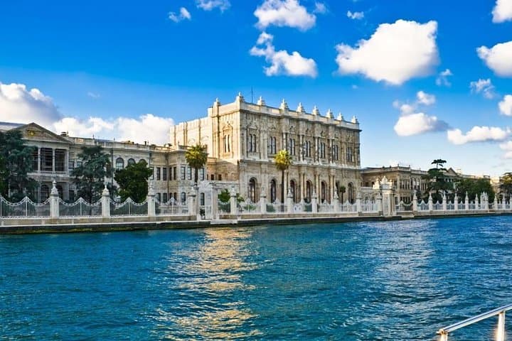 Bosphorus Bus and Boat: 5-Hour Istanbul Guided Cruise and City Tour photo 5