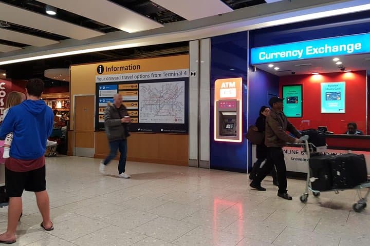 Stansted to Central London Shuttle — 24/7 Shared Airport Transfer Guide photo 3
