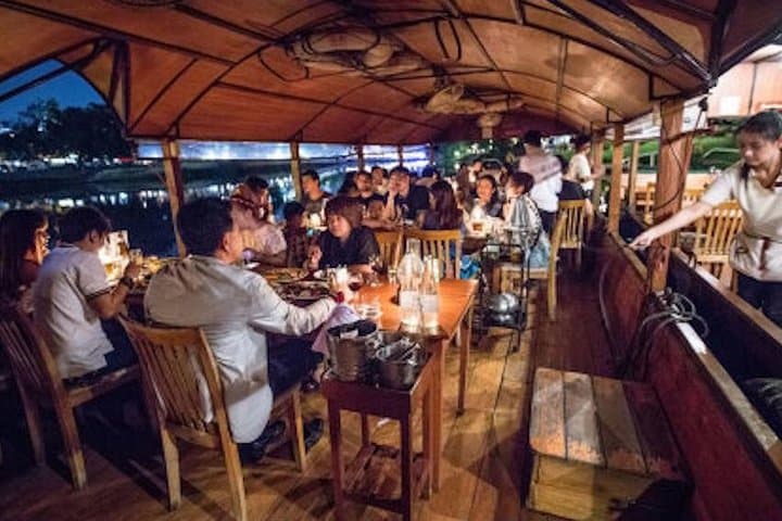 Chiang Mai Ping River Dinner Cruise: Evening Thai Set-Menu Boat Experience photo 3