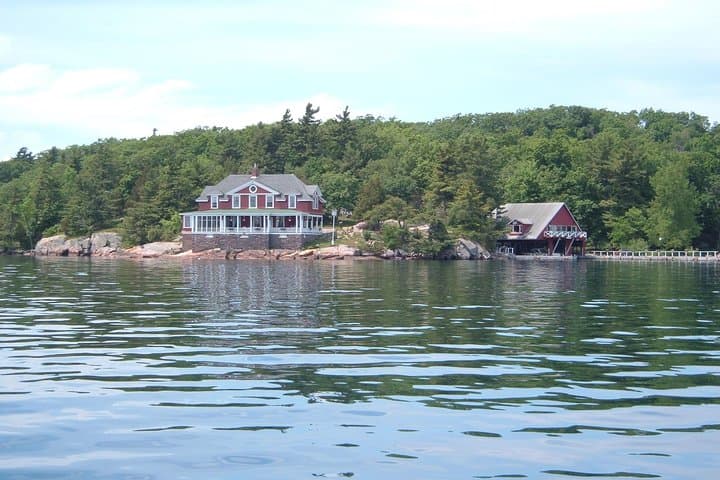 2-Hour Thousand Islands Cruise on the St. Lawrence — No Passport Required photo 2