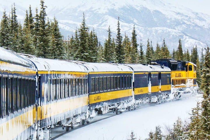 Alaska Railroad Aurora Winter Train: Winter Journey from Fairbanks to Anchorage