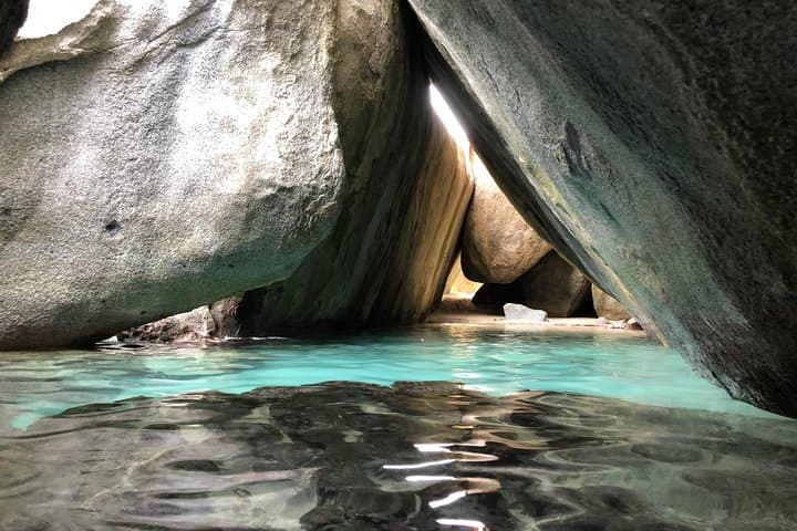 The Baths and White Bay: Virgin Gorda and Jost Van Dyke Day Cruise