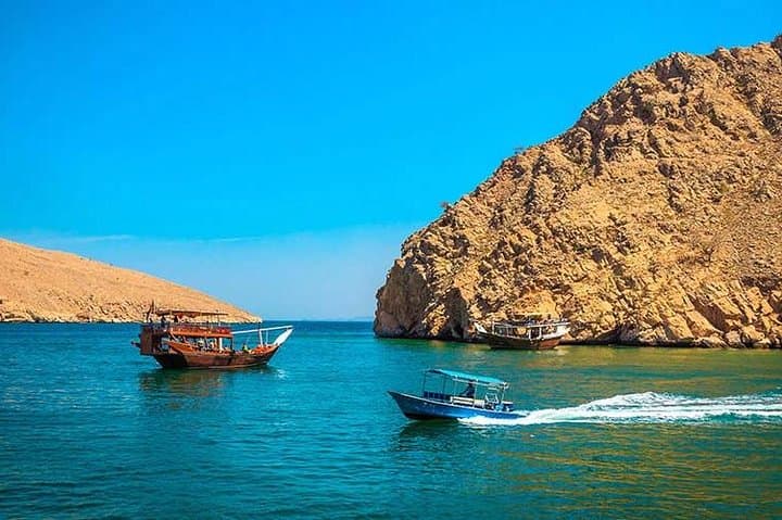 Musandam Dibba Dhow Cruise: Snorkel Caves, White Stones & Haffa Beach Speedboat photo 2