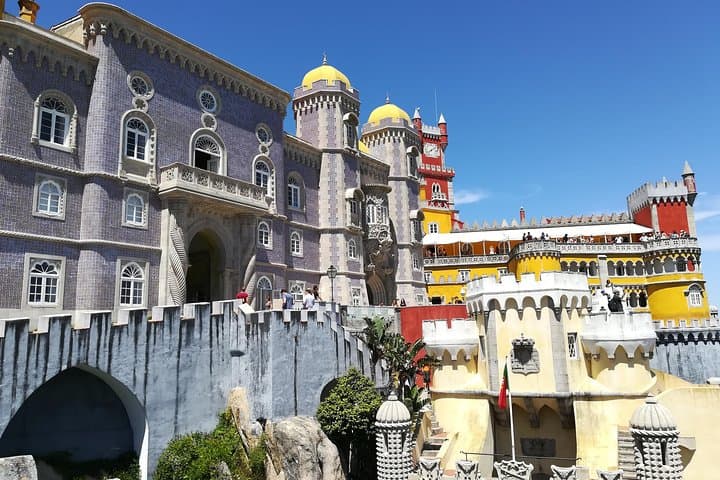 Sintra, Cabo da Roca & Cascais: A Seven-Hour Small-Group Coastal Tour from Sintra