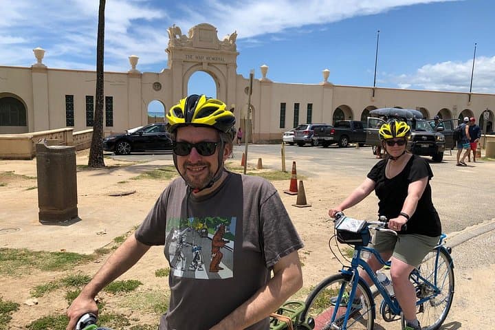 Waikiki Bike Food Tour: Diamond Head Eats and Local Bites