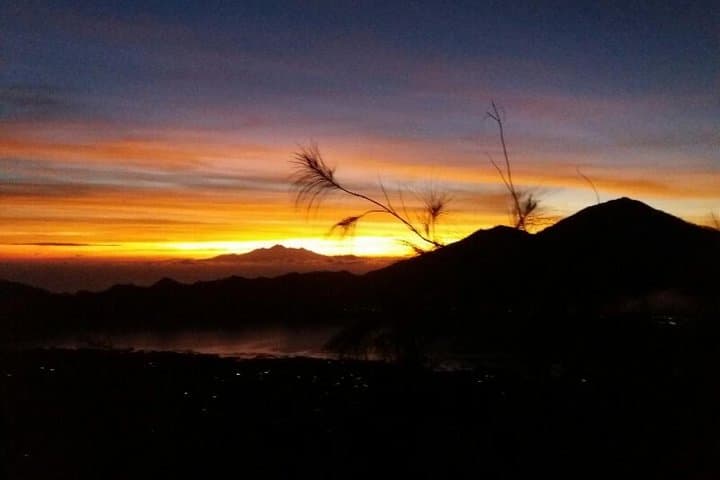 Sunrise Summit on Mount Batur: Guided Trek & Volcanic Breakfast photo 5