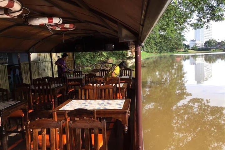 Chiang Mai Ping River Dinner Cruise: Evening Thai Set-Menu Boat Experience photo 4