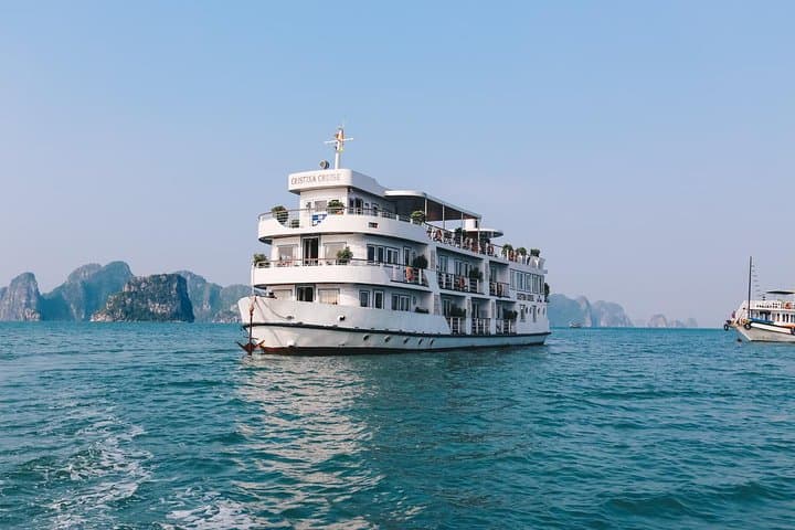 3-Day Bai Tu Long Bay Cruise: Kayaking, Caves & Night Fishing on a 4-Star Halong Cruise