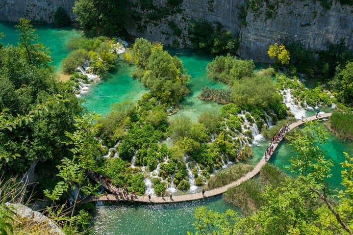 Day trip to Plitvice Lakes from Split: full-day UNESCO tour guide photo 3