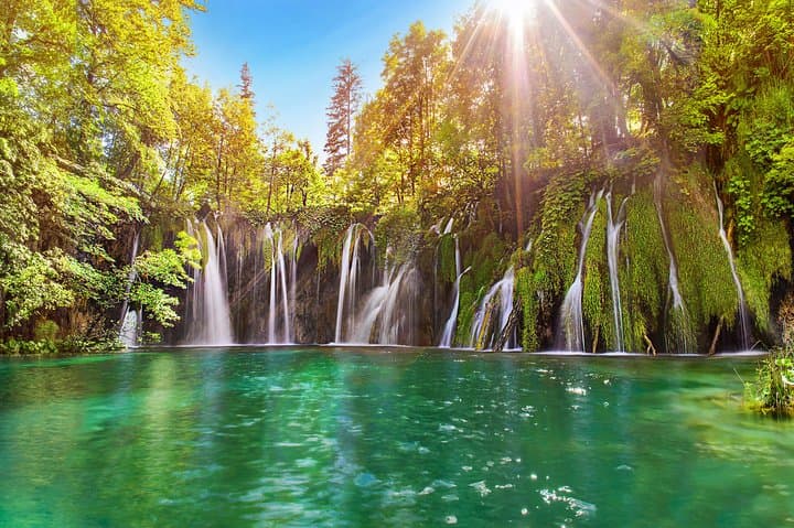 Plitvice Lakes Day Trip from Split: Guided Tour of Croatia's Cascading Lakes photo 5