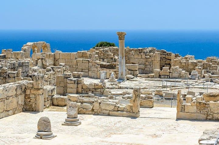 Aphrodite’s Coast: Pafos and Kourion Coach Tour with an Italian Guide photo 3