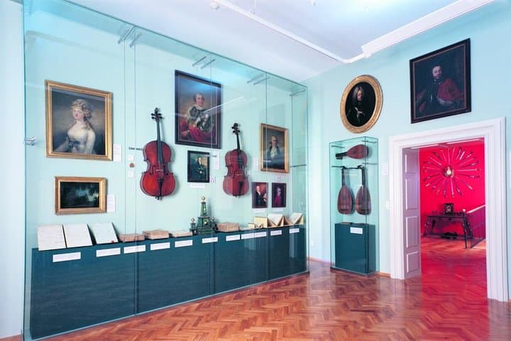 Lobkowicz Palace Museum Prague: Tickets, Terrace Views & Audio Tour Tips photo 4