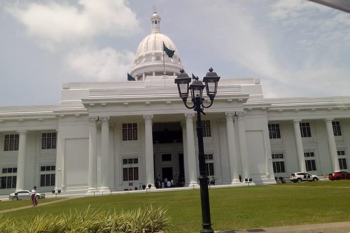 Colombo City Day Tour: Temples, Galle Face Promenade & Independence Square photo 6