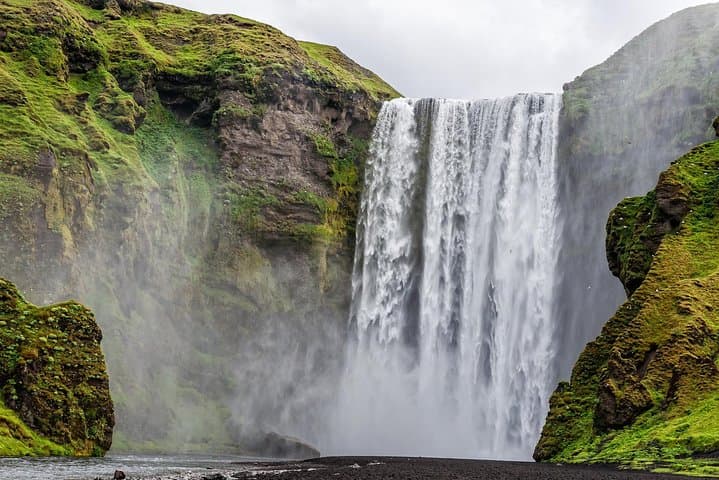Jokulsarlon Glacier Lagoon & South Coast Private Tour from Reykjavik — Full-Day Guide photo 6